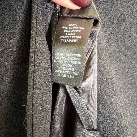 WHBM Dress Black and White Color Block Dress - Picture 5 of 7